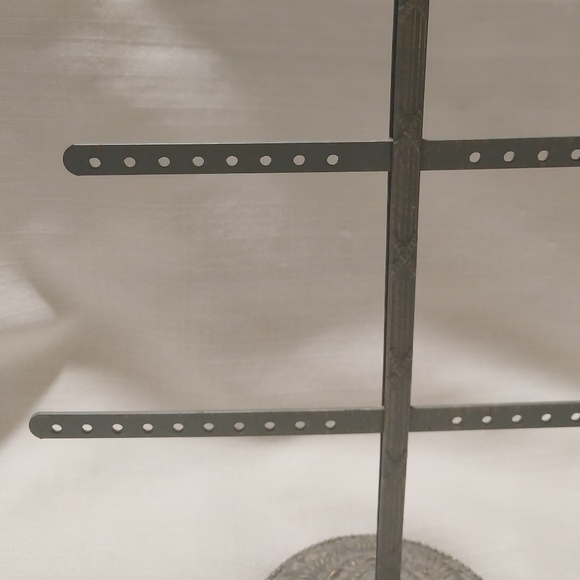 Anthropologie Green Patina Metal Jewelry Earring Stand with Bird & Baroque Base - Picture 4 of 6